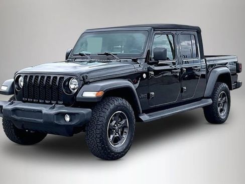 Used 2020 Jeep Gladiator Sport w/ Quick Order Package 24S AWD/4WD image 2