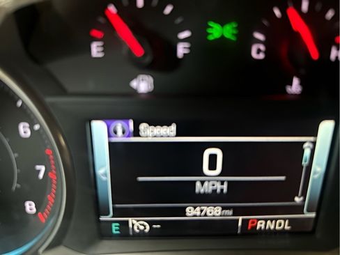 Used 2018 Chevrolet Traverse Premier w/ Driver Confidence II Package FWD image 18