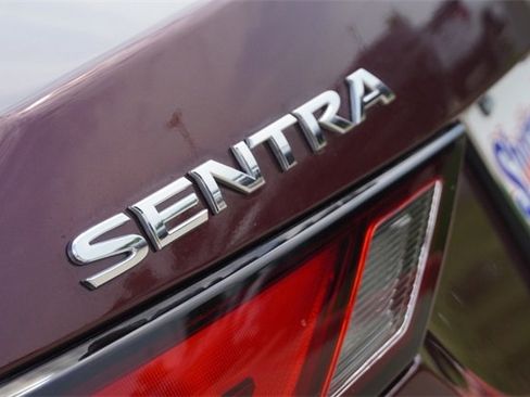 Used 2025 Nissan Sentra SV image 11