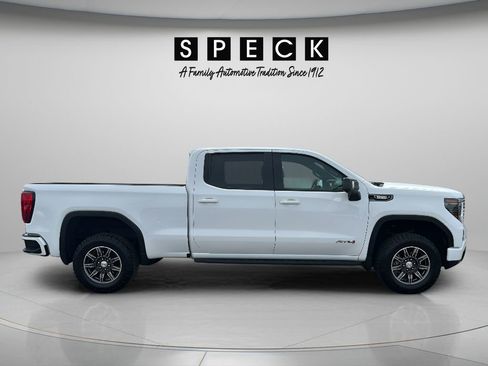 Used 2024 GMC Sierra 1500 AT4 w/ Technology Package AWD/4WD image 6