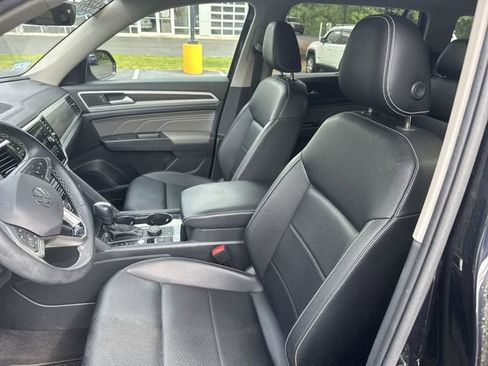 Used 2023 Volkswagen Atlas SE AWD/4WD image 15