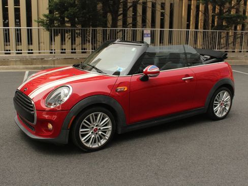 Used 2019 MINI Cooper Convertible FWD image 12