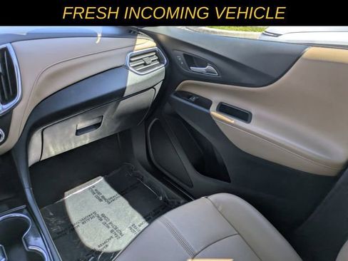Used 2023 Chevrolet Equinox Premier image 14