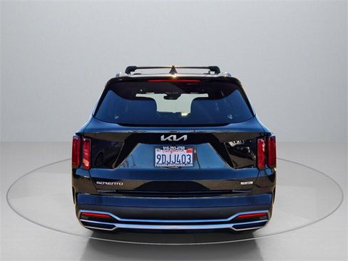Used 2023 Kia Sorento SX Prestige image 7