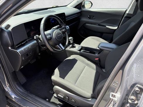 Certified 2025 Hyundai Kona SEL FWD image 9
