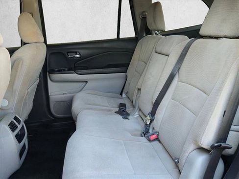 Used 2016 Honda Pilot LX image 14