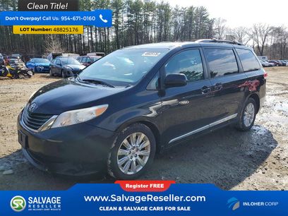 Used 2013 Toyota Sienna LE w/ Towing Pkg