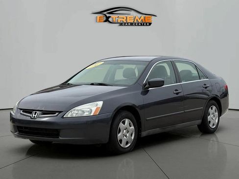 Used 2005 Honda Accord LX image 2