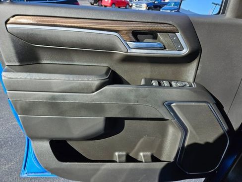 Used 2023 Chevrolet Silverado 1500 RST w/ Z71 Off-Road Package image 31