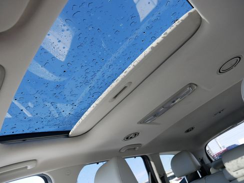 Used 2020 Kia Telluride EX image 31