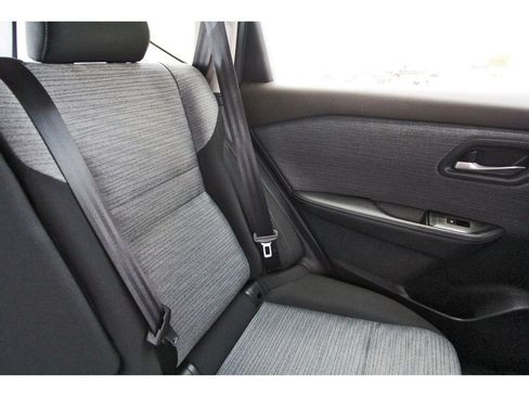 Certified 2023 Nissan Rogue SV FWD image 12