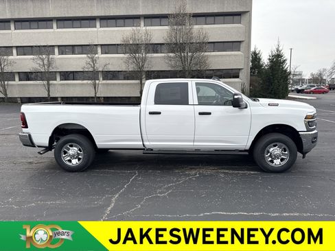 New 2026 RAM 3500 Tradesman AWD/4WD image 11