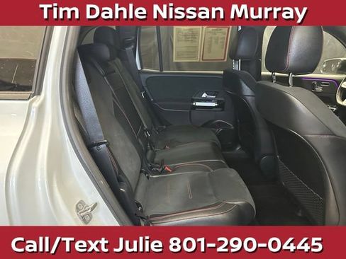 Used 2023 Mercedes-Benz EQB 300 4MATIC image 18