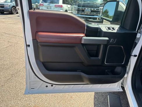 Used 2020 Ford F150 Platinum w/ Equipment Group 701A Luxury AWD/4WD image 7