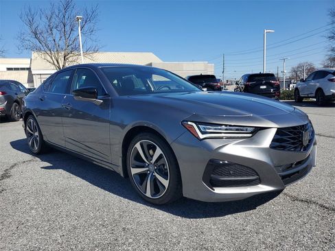 Certified 2025 Acura TLX w/ Technology Package image 3