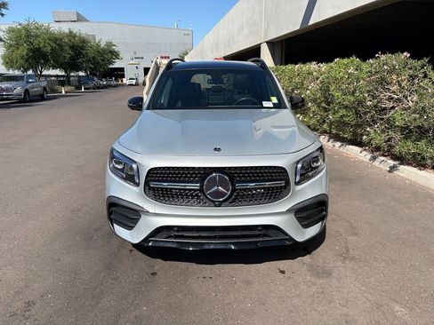 Used 2023 Mercedes-Benz GLB 250 4MATIC image 4