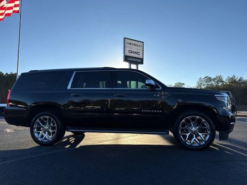 Used 2018 Chevrolet Suburban Premier image 2