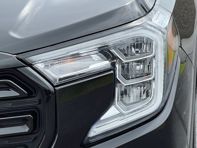 Used 2023 GMC Terrain SLT w/ Infotainment Package II AWD/4WD image 40