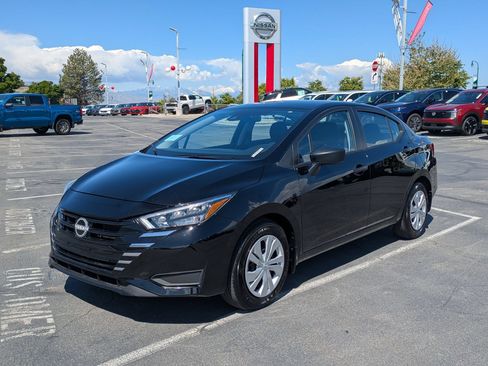 Used 2025 Nissan Versa S w/ Trunk Package FWD image 9