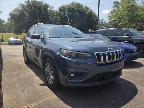 Used 2021 Jeep Cherokee Latitude Lux w/ Sun & Sound Group FWD image 1