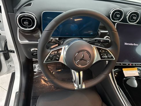 Certified 2026 Mercedes-Benz GLC 300 image 11