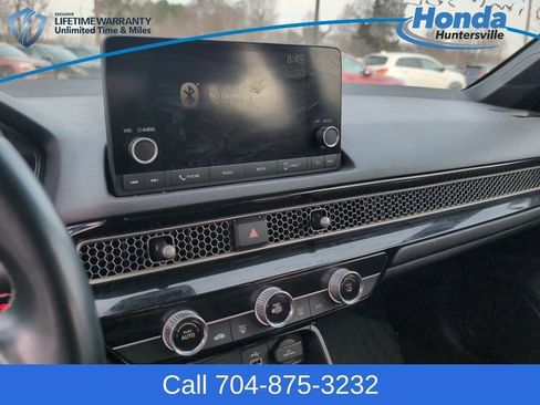 Used 2023 Honda Civic Sport image 28