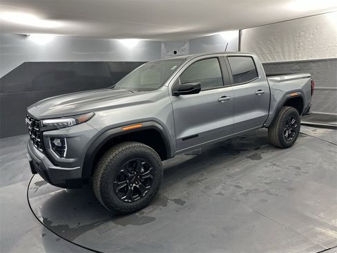 New 2025 GMC Canyon Elevation w/ Convenience Package image 1
