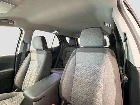 Used 2022 Chevrolet Equinox LT FWD image 18