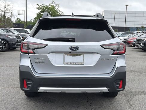 Used 2022 Subaru Outback Limited AWD/4WD image 4