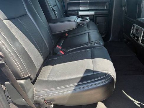 Used 2019 Ford F150 Lariat w/ Equipment Group 502A Luxury AWD/4WD image 18