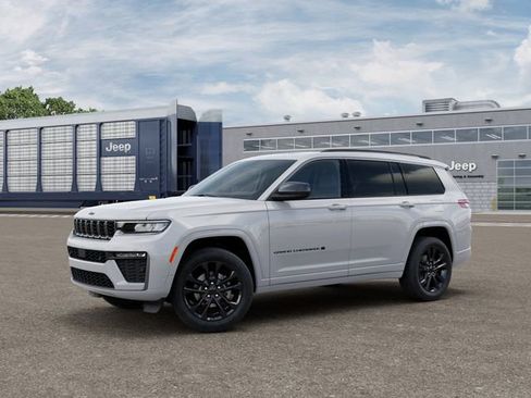 New 2026 Jeep Grand Cherokee L Limited AWD/4WD image 2