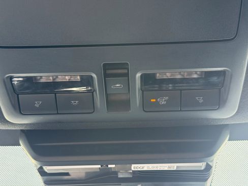 Used 2022 MAZDA MAZDA3 s image 36