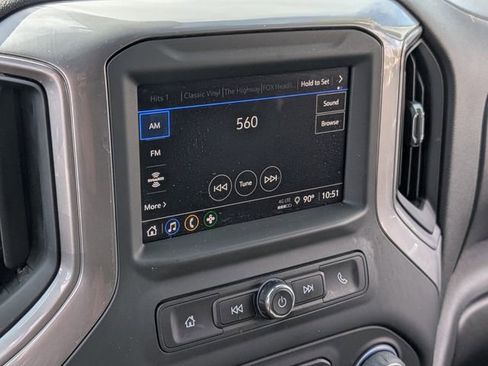 Used 2024 Chevrolet Silverado 1500 Custom image 25