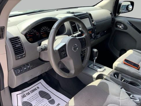 Used 2020 Nissan Frontier SV w/ Midnight Edition Floor Mats AWD/4WD image 18