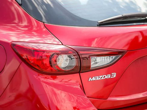 Used 2016 MAZDA MAZDA3 i Sport w/ Preferred Equipment Package FWD image 8