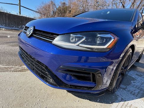 Used 2019 Volkswagen Golf R 4-Door image 10