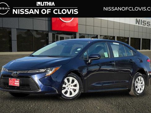 Used 2024 Toyota Corolla LE image 1