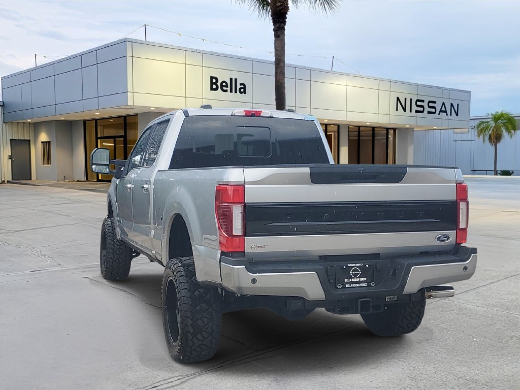 Used 2022 Ford F350 Platinum w/ Snow Plow Prep Package AWD/4WD image 4