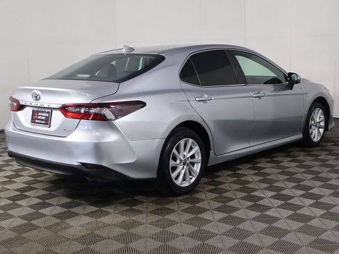 Used 2024 Toyota Camry LE image 7