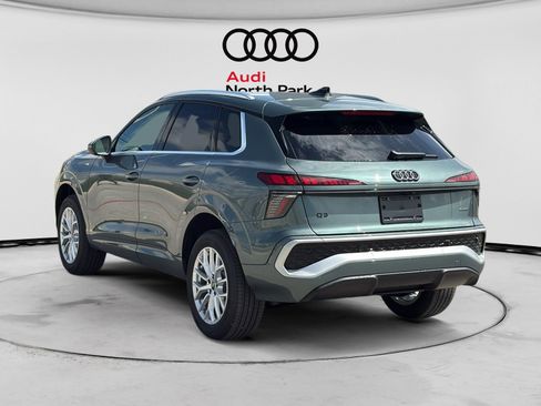 New 2026 Audi Q3 quattro 2.0T AWD/4WD image 5