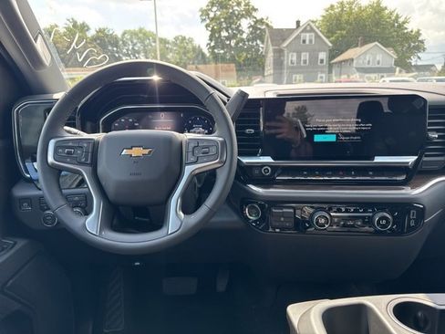 New 2025 Chevrolet Silverado 1500 LT image 11