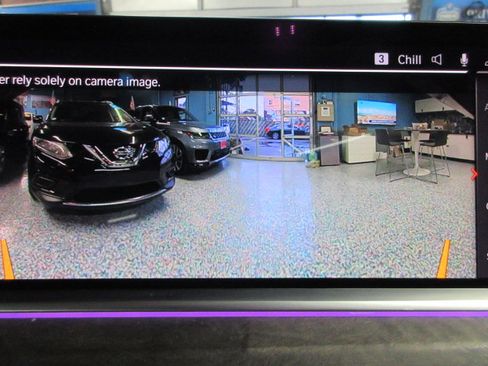 Used 2020 BMW X7 xDrive40i w/ Premium Package image 30