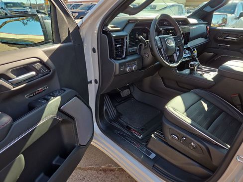 New 2026 GMC Sierra 1500 AT4X image 10