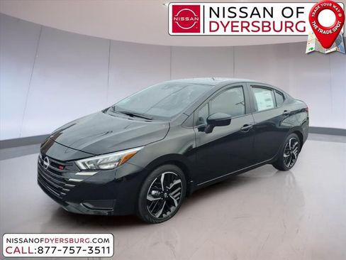 New 2025 Nissan Versa SR w/ Trunk Package FWD image 7
