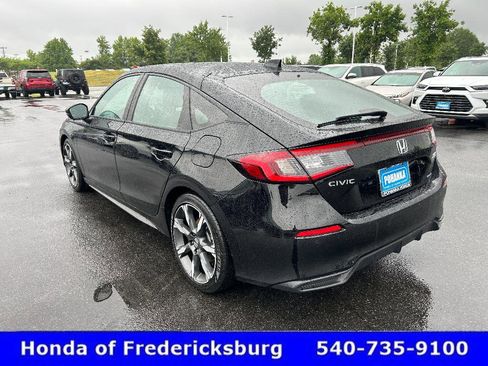 Certified 2025 Honda Civic Sport Touring image 4