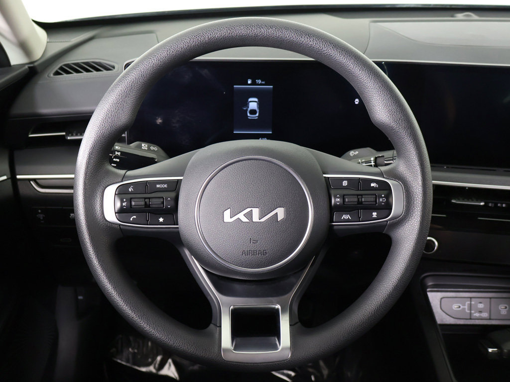 Used 2026 Kia K5 LXS FWD image 35