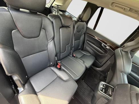Used 2019 Volvo XC90 T5 Momentum image 19