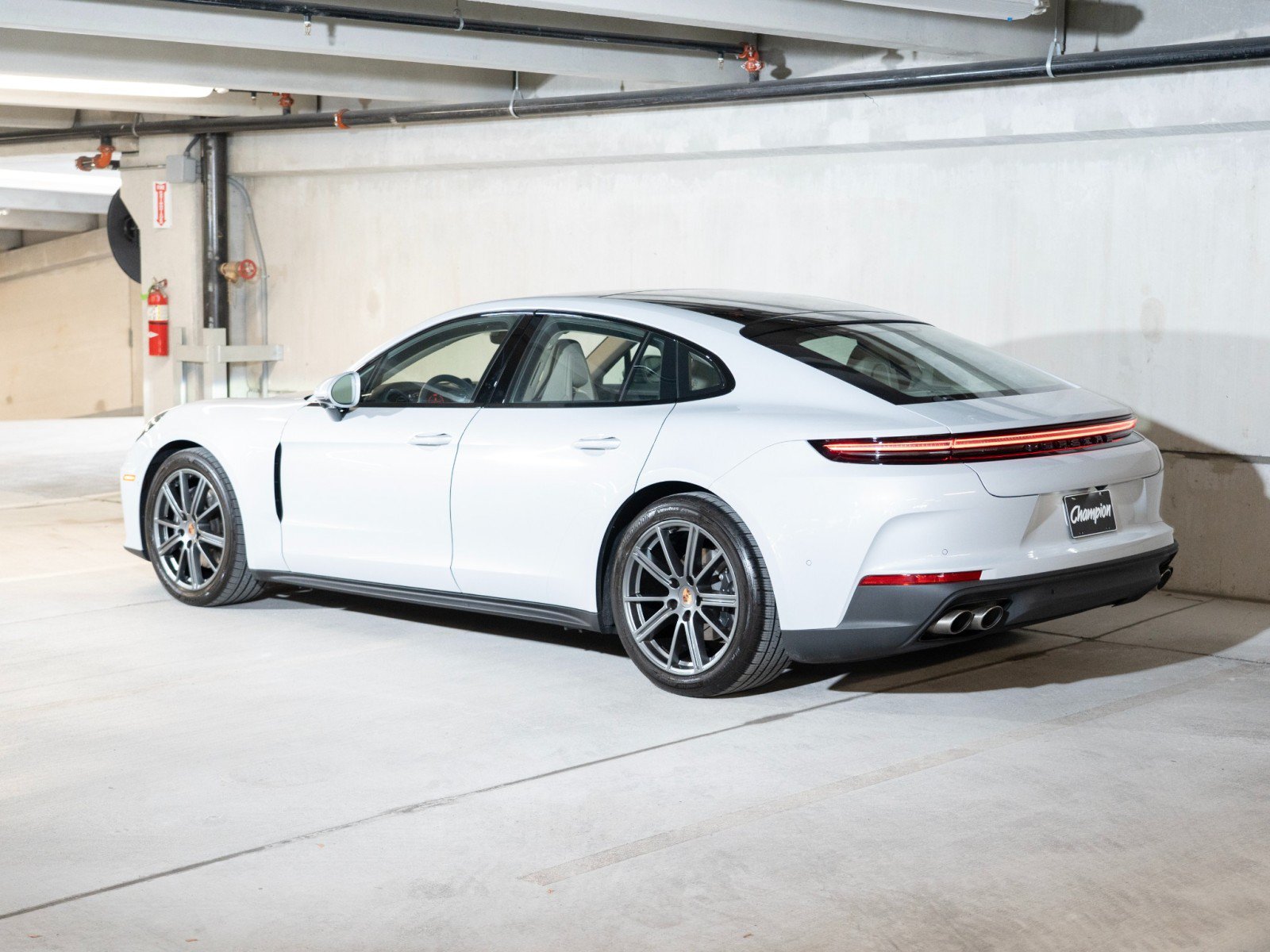 Certified 2026 Porsche Panamera RWD image 3