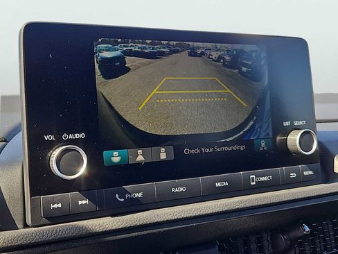 Used 2024 Honda CR-V EX image 16