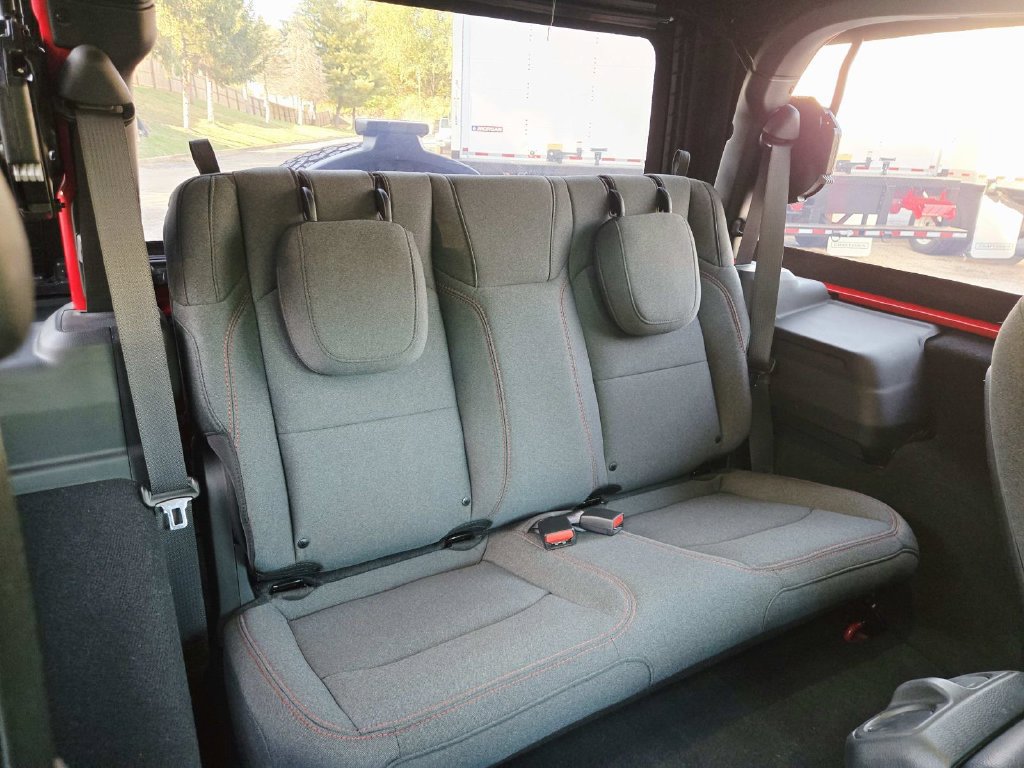 Used 2026 Jeep Wrangler Rubicon AWD/4WD image 15